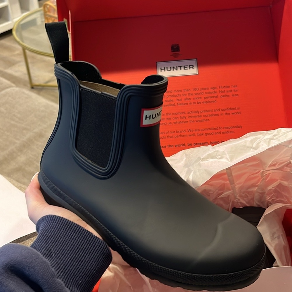 Hunter Matte Black Chelsea Ankle Boots